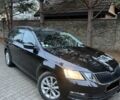 Черный Шкода Октавия, объемом двигателя 1.6 л и пробегом 255 тыс. км за 12999 $, фото 1 на Automoto.ua