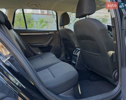 Черный Шкода Октавия, объемом двигателя 1.6 л и пробегом 281 тыс. км за 13700 $, фото 14 на Automoto.ua