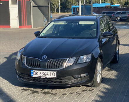 Чорний Шкода Октавія, об'ємом двигуна 1.6 л та пробігом 253 тис. км за 11800 $, фото 1 на Automoto.ua