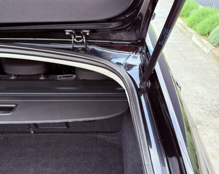 Черный Шкода Октавия, объемом двигателя 1.6 л и пробегом 218 тыс. км за 14000 $, фото 35 на Automoto.ua