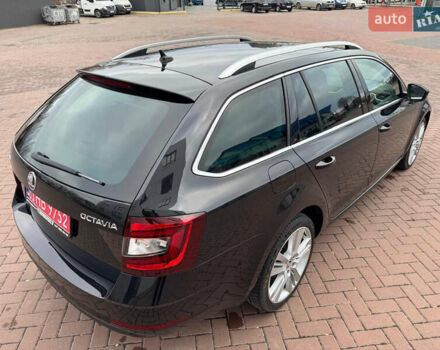 Черный Шкода Октавия, объемом двигателя 2 л и пробегом 216 тыс. км за 17800 $, фото 3 на Automoto.ua