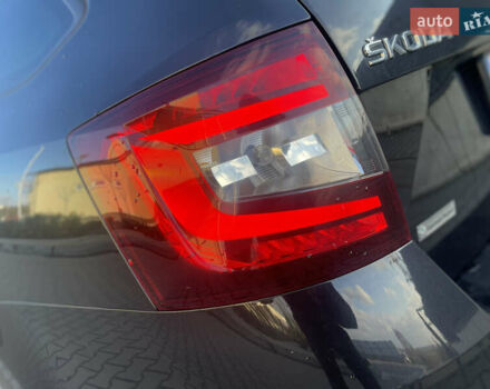 Черный Шкода Октавия, объемом двигателя 1.6 л и пробегом 251 тыс. км за 12400 $, фото 12 на Automoto.ua