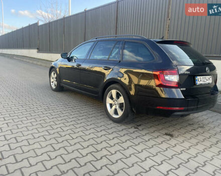 Черный Шкода Октавия, объемом двигателя 1.6 л и пробегом 251 тыс. км за 12400 $, фото 14 на Automoto.ua