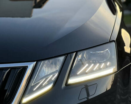 Черный Шкода Октавия, объемом двигателя 2 л и пробегом 175 тыс. км за 16500 $, фото 7 на Automoto.ua