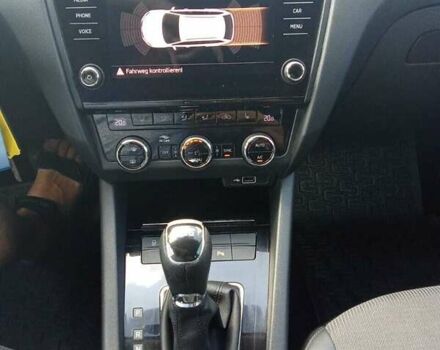 Черный Шкода Октавия, объемом двигателя 1.6 л и пробегом 211 тыс. км за 16200 $, фото 24 на Automoto.ua
