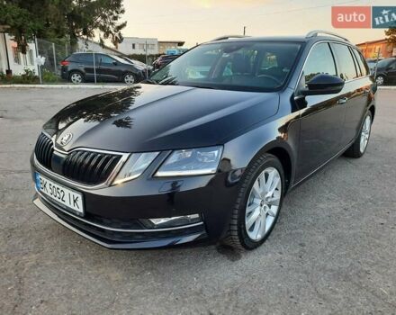 Чорний Шкода Октавія, об'ємом двигуна 1.6 л та пробігом 192 тис. км за 17800 $, фото 127 на Automoto.ua