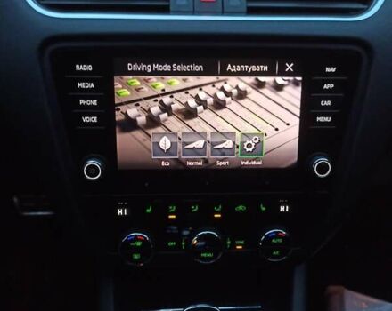 Черный Шкода Октавия, объемом двигателя 2 л и пробегом 238 тыс. км за 18200 $, фото 31 на Automoto.ua