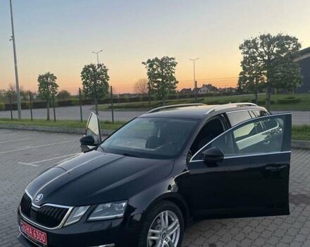 Чорний Шкода Октавія, об'ємом двигуна 1.5 л та пробігом 245 тис. км за 11805 $, фото 11 на Automoto.ua