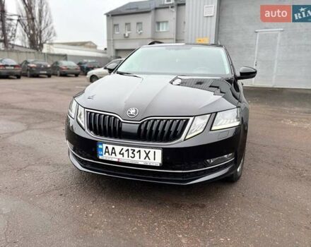 Черный Шкода Октавия, объемом двигателя 1.8 л и пробегом 225 тыс. км за 16000 $, фото 1 на Automoto.ua