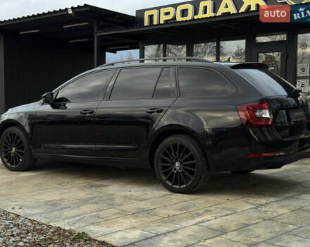 Черный Шкода Октавия, объемом двигателя 1.6 л и пробегом 189 тыс. км за 18900 $, фото 3 на Automoto.ua