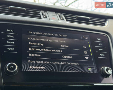 Чорний Шкода Октавія, об'ємом двигуна 2 л та пробігом 218 тис. км за 15299 $, фото 115 на Automoto.ua