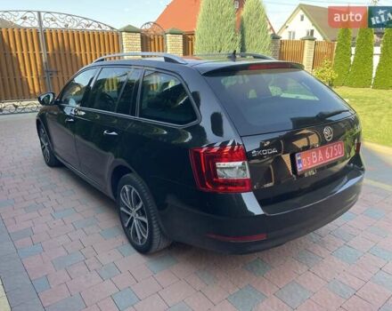 Чорний Шкода Октавія, об'ємом двигуна 1.6 л та пробігом 190 тис. км за 17150 $, фото 6 на Automoto.ua