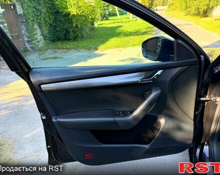 Черный Шкода Октавия, объемом двигателя 1.6 л и пробегом 265 тыс. км за 13999 $, фото 8 на Automoto.ua