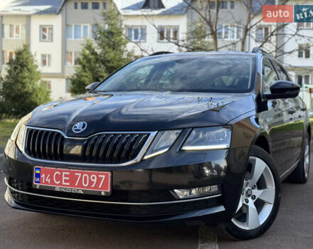 Чорний Шкода Октавія, об'ємом двигуна 2 л та пробігом 218 тис. км за 15299 $, фото 5 на Automoto.ua