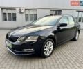 Черный Шкода Октавия, объемом двигателя 2 л и пробегом 220 тыс. км за 14600 $, фото 1 на Automoto.ua