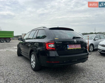 Черный Шкода Октавия, объемом двигателя 2 л и пробегом 180 тыс. км за 17700 $, фото 2 на Automoto.ua