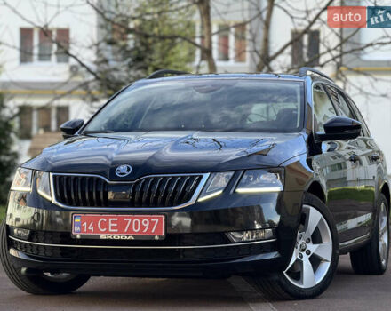 Чорний Шкода Октавія, об'ємом двигуна 2 л та пробігом 218 тис. км за 15299 $, фото 4 на Automoto.ua