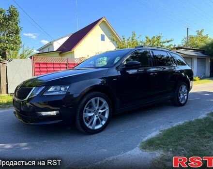 Черный Шкода Октавия, объемом двигателя 1.6 л и пробегом 265 тыс. км за 13999 $, фото 4 на Automoto.ua