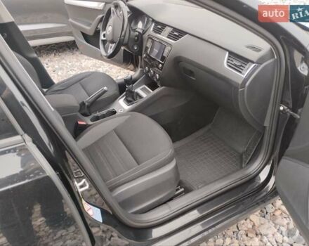 Черный Шкода Октавия, объемом двигателя 1.6 л и пробегом 220 тыс. км за 12350 $, фото 11 на Automoto.ua