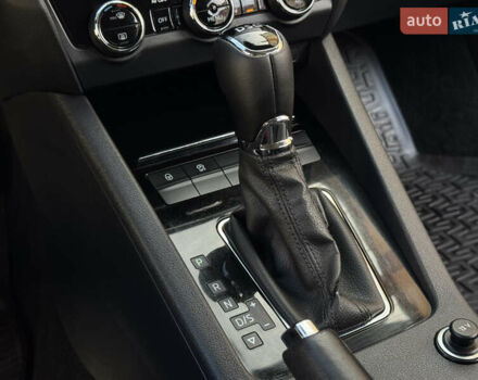 Чорний Шкода Октавія, об'ємом двигуна 2 л та пробігом 218 тис. км за 15299 $, фото 122 на Automoto.ua