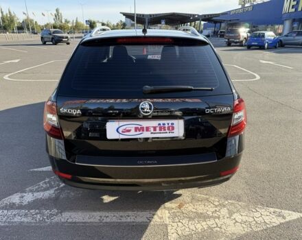 Черный Шкода Октавия, объемом двигателя 2 л и пробегом 150 тыс. км за 16900 $, фото 3 на Automoto.ua