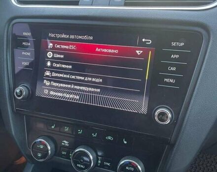 Чорний Шкода Октавія, об'ємом двигуна 1.5 л та пробігом 245 тис. км за 11805 $, фото 9 на Automoto.ua