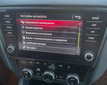 Чорний Шкода Октавія, об'ємом двигуна 1.5 л та пробігом 245 тис. км за 11805 $, фото 8 на Automoto.ua