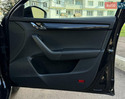 Чорний Шкода Октавія, об'ємом двигуна 2 л та пробігом 218 тис. км за 15299 $, фото 126 на Automoto.ua