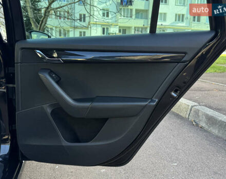 Чорний Шкода Октавія, об'ємом двигуна 2 л та пробігом 218 тис. км за 15299 $, фото 146 на Automoto.ua