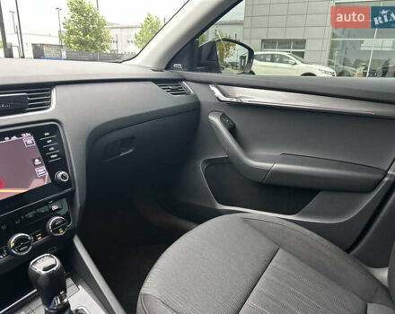 Черный Шкода Октавия, объемом двигателя 1.5 л и пробегом 280 тыс. км за 13900 $, фото 14 на Automoto.ua