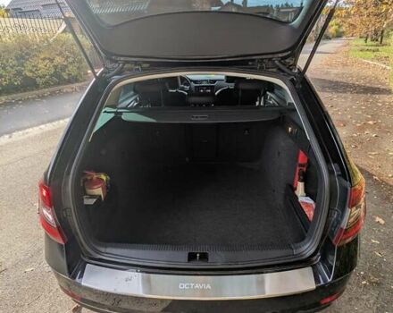 Чорний Шкода Октавія, об'ємом двигуна 1.97 л та пробігом 185 тис. км за 17999 $, фото 5 на Automoto.ua