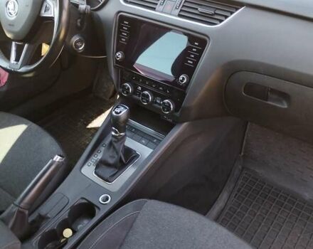 Чорний Шкода Октавія, об'ємом двигуна 1.97 л та пробігом 199 тис. км за 17800 $, фото 15 на Automoto.ua