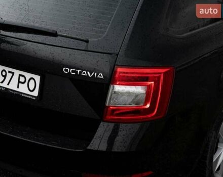Черный Шкода Октавия, объемом двигателя 2 л и пробегом 326 тыс. км за 14141 $, фото 6 на Automoto.ua