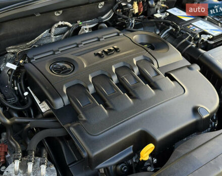 Чорний Шкода Октавія, об'ємом двигуна 2 л та пробігом 218 тис. км за 15299 $, фото 163 на Automoto.ua