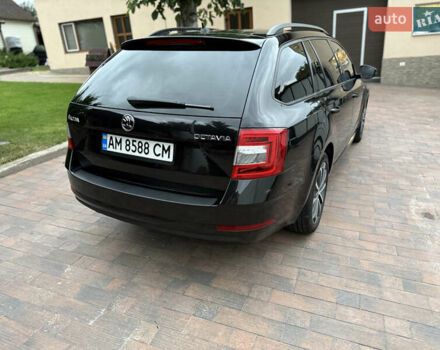 Чорний Шкода Октавія, об'ємом двигуна 1.6 л та пробігом 155 тис. км за 15500 $, фото 8 на Automoto.ua