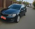 Черный Шкода Октавия, объемом двигателя 2 л и пробегом 180 тыс. км за 17000 $, фото 1 на Automoto.ua
