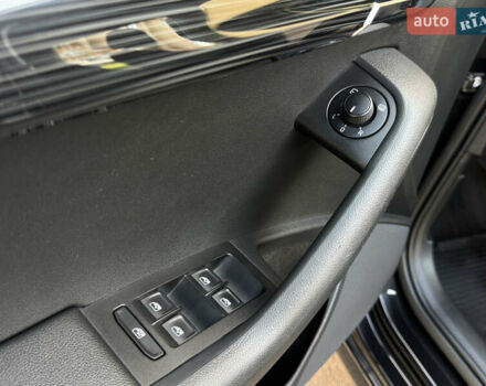 Чорний Шкода Октавія, об'ємом двигуна 2 л та пробігом 218 тис. км за 15299 $, фото 84 на Automoto.ua