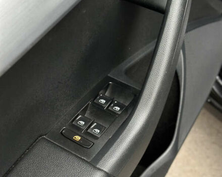 Черный Шкода Октавия, объемом двигателя 1.6 л и пробегом 204 тыс. км за 15200 $, фото 20 на Automoto.ua