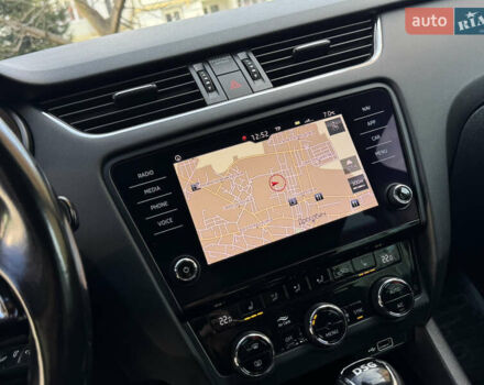 Чорний Шкода Октавія, об'ємом двигуна 2 л та пробігом 218 тис. км за 15299 $, фото 108 на Automoto.ua