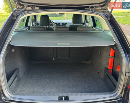 Чорний Шкода Октавія, об'ємом двигуна 2 л та пробігом 218 тис. км за 15299 $, фото 157 на Automoto.ua