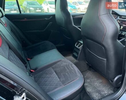 Черный Шкода Октавия, объемом двигателя 2 л и пробегом 240 тыс. км за 18690 $, фото 9 на Automoto.ua