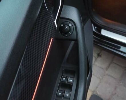 Черный Шкода Октавия, объемом двигателя 2 л и пробегом 238 тыс. км за 18200 $, фото 10 на Automoto.ua