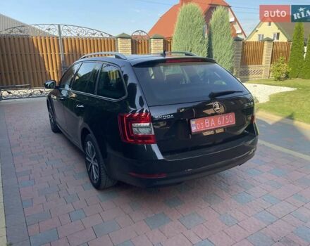 Чорний Шкода Октавія, об'ємом двигуна 1.6 л та пробігом 190 тис. км за 17150 $, фото 5 на Automoto.ua