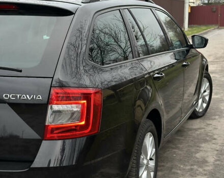 Черный Шкода Октавия, объемом двигателя 1.6 л и пробегом 204 тыс. км за 15200 $, фото 7 на Automoto.ua