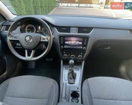 Чорний Шкода Октавія, об'ємом двигуна 1.6 л та пробігом 190 тис. км за 17150 $, фото 14 на Automoto.ua