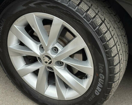 Черный Шкода Октавия, объемом двигателя 1.6 л и пробегом 204 тыс. км за 15200 $, фото 17 на Automoto.ua