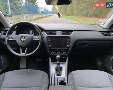 Чорний Шкода Октавія, об'ємом двигуна 1.97 л та пробігом 215 тис. км за 17500 $, фото 16 на Automoto.ua