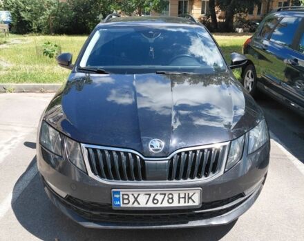 Черный Шкода Октавия, объемом двигателя 1.6 л и пробегом 258 тыс. км за 12800 $, фото 6 на Automoto.ua