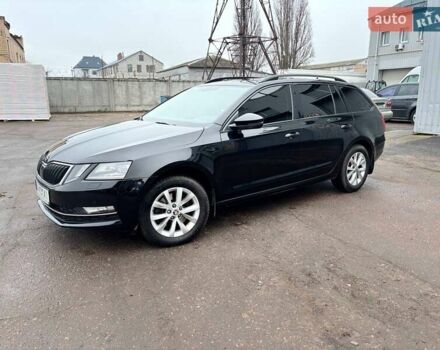 Черный Шкода Октавия, объемом двигателя 1.8 л и пробегом 225 тыс. км за 16000 $, фото 3 на Automoto.ua