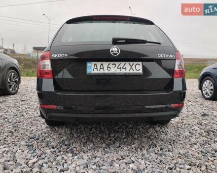 Черный Шкода Октавия, объемом двигателя 1.6 л и пробегом 220 тыс. км за 12350 $, фото 3 на Automoto.ua